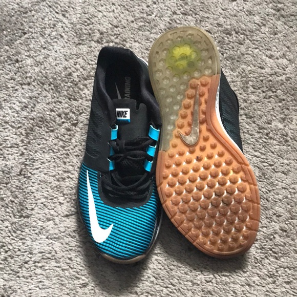Nike training shoe - Picture 2 of 3